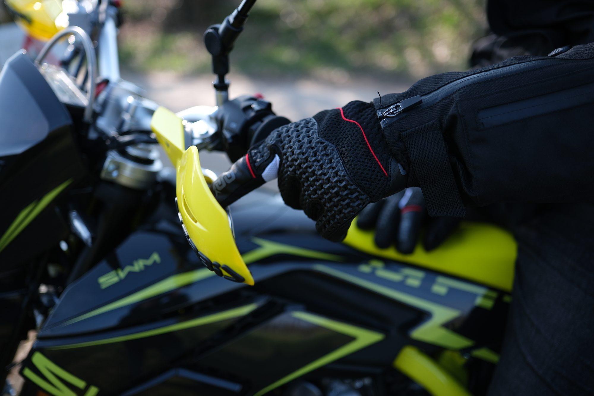 SM 125 R 8
