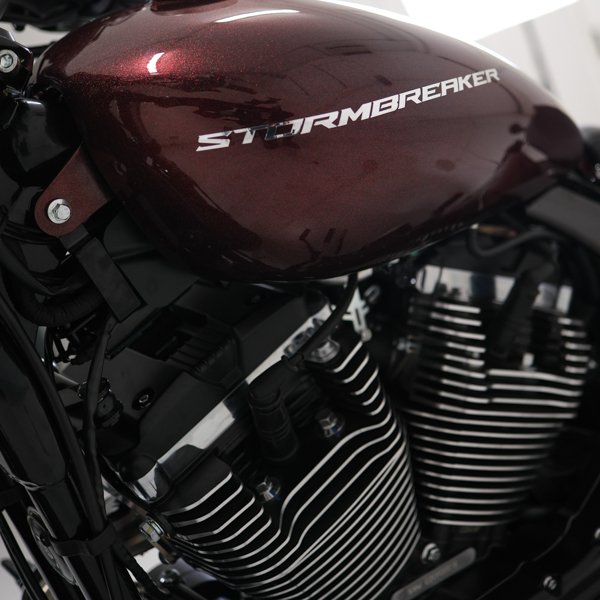 Stormbreaker V1200 9